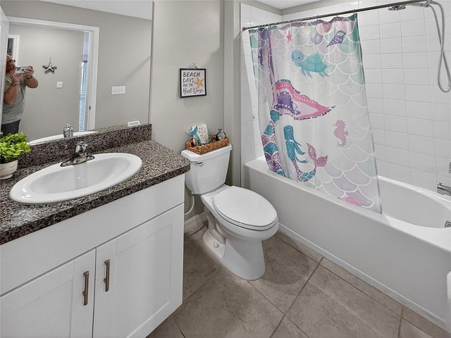 14441 TOUCH GOLD LANE, Sun City Center, FL 33573