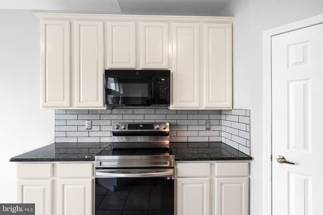 1035 HICKORY RIDGE DR, Chalfont, PA 18914