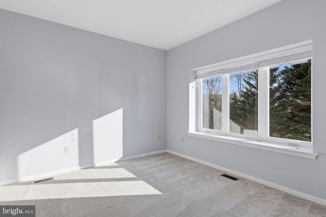 1035 HICKORY RIDGE DR, Chalfont, PA 18914