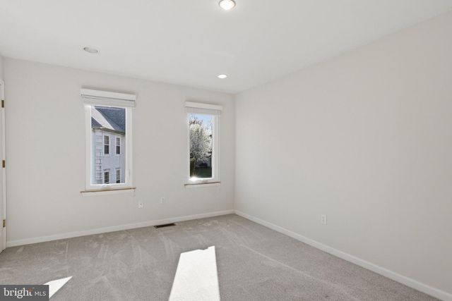 1035 HICKORY RIDGE DR, Chalfont, PA 18914