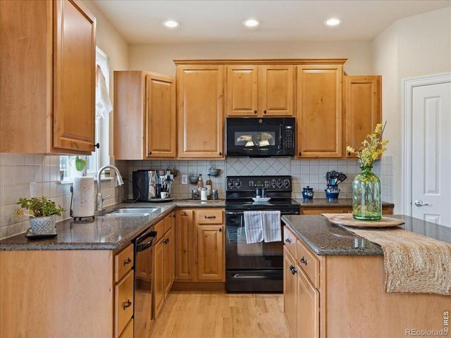 16821 Roberts Street, Mead, CO 80542