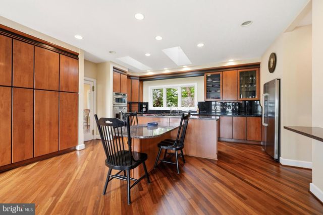 2832 COX NECK RD, Chester, MD 21619