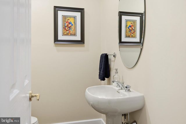 2832 COX NECK RD, Chester, MD 21619