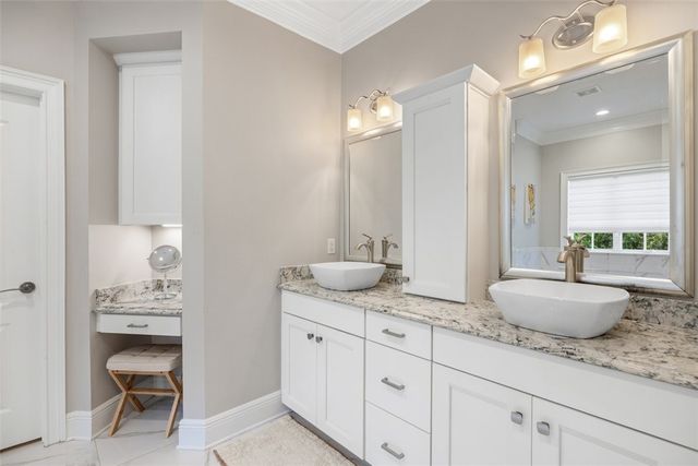 681 N Tomahawk Trail, Vero Beach, FL 32963