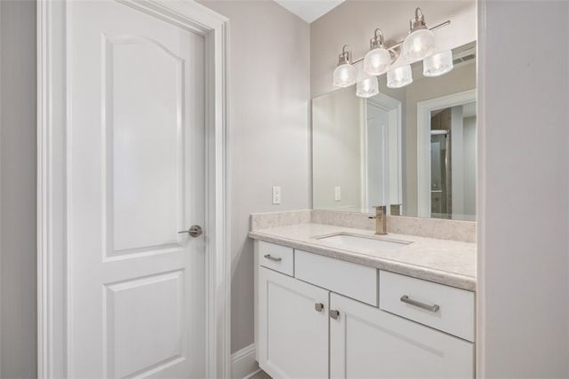 681 N Tomahawk Trail, Vero Beach, FL 32963