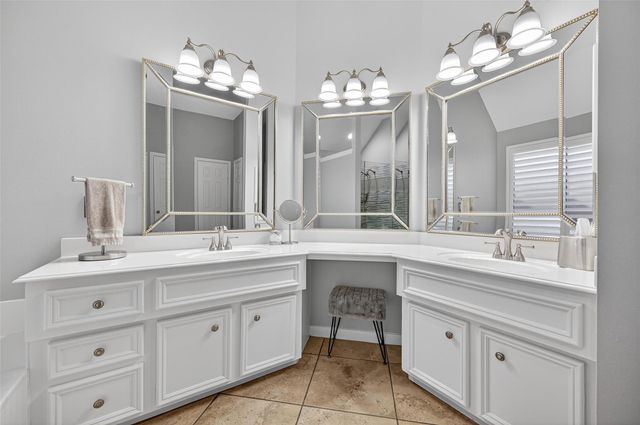 15922 Clipper Pointe Drive, Cypress, TX 77429