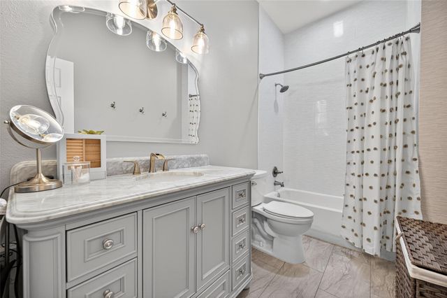 15922 Clipper Pointe Drive, Cypress, TX 77429