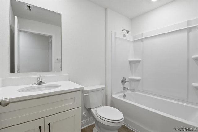 9228 N Athens Drive, Dunnellon, FL 34433