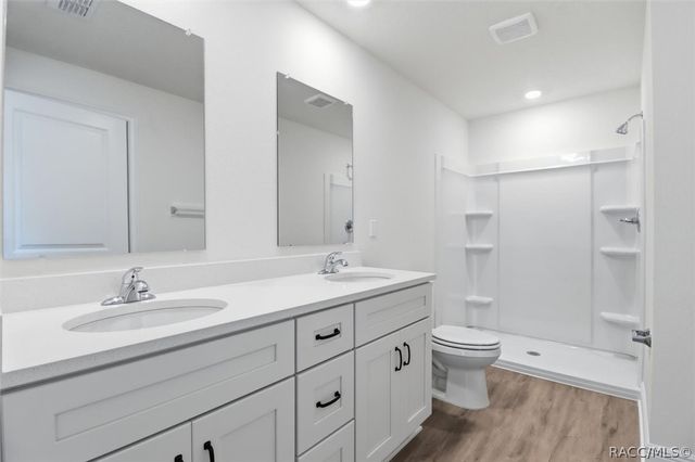 9228 N Athens Drive, Dunnellon, FL 34433