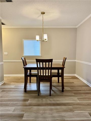 3131 Burke Mill Court, Winston-salem, NC 27103