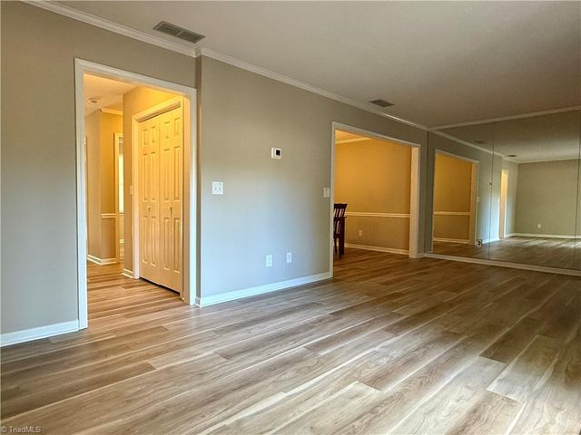 3131 Burke Mill Court, Winston-salem, NC 27103