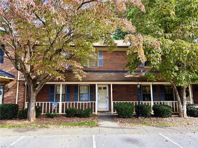 3131 Burke Mill Court, Winston-salem, NC 27103