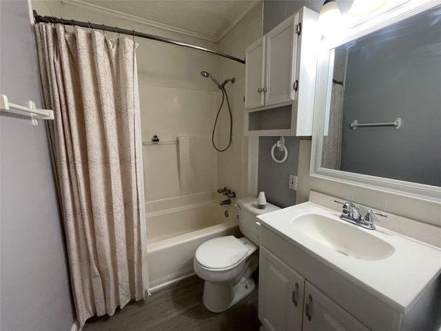 2617 Oleander Dr, Pasadena, TX 77503