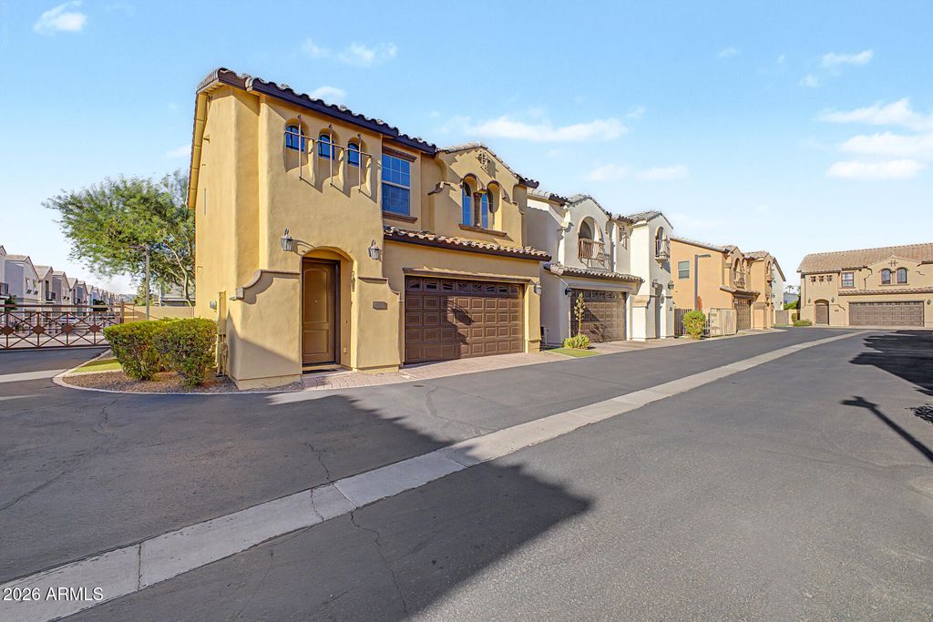 3345 E PINCHOT Avenue 12, Phoenix, AZ 85018 — photo 2
