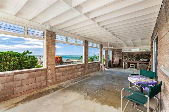 47-271 Miomio Loop, Kaneohe, HI 96744