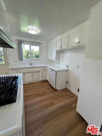 22739 Marlin Place, West Hills (los Angeles), CA 91307