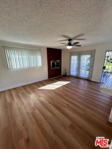 22739 Marlin Place, West Hills (los Angeles), CA 91307