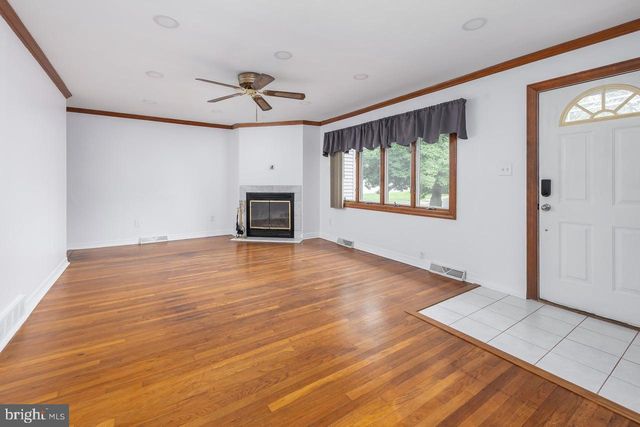 805 W WOOD AVE, Somerdale, NJ 08083