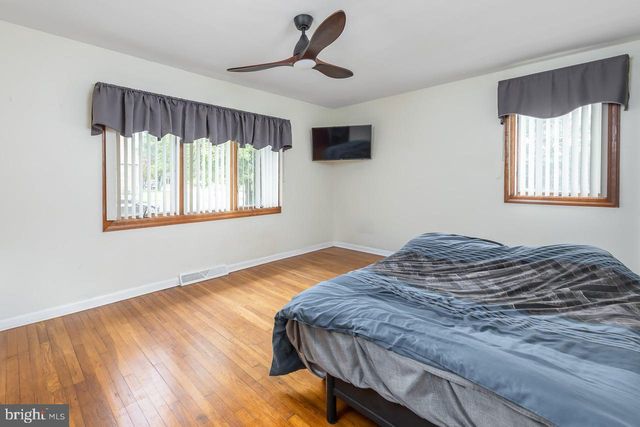 805 W WOOD AVE, Somerdale, NJ 08083