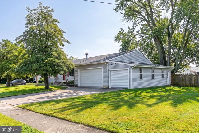805 W WOOD AVE, Somerdale, NJ 08083
