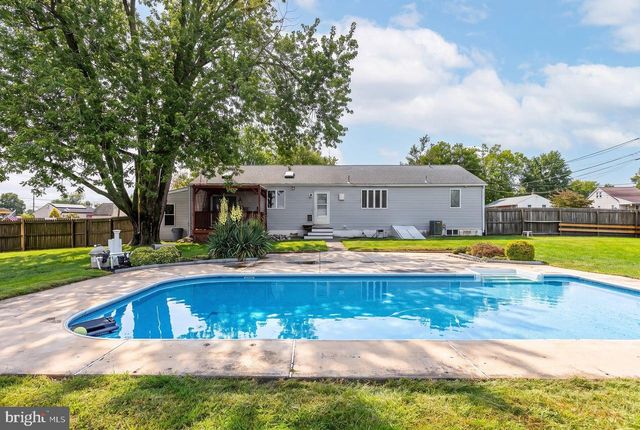 805 W WOOD AVE, Somerdale, NJ 08083