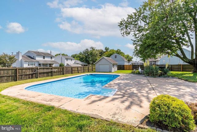 805 W WOOD AVE, Somerdale, NJ 08083