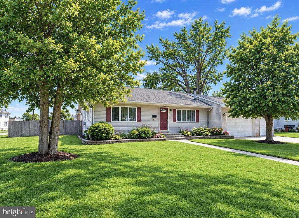 805 W WOOD AVE, SOMERDALE, NJ 08083 — exterior