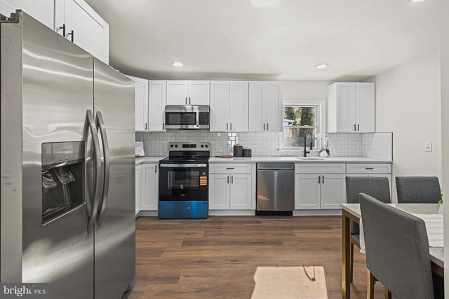 3718 4TH AVE, Edgewater, MD 21037