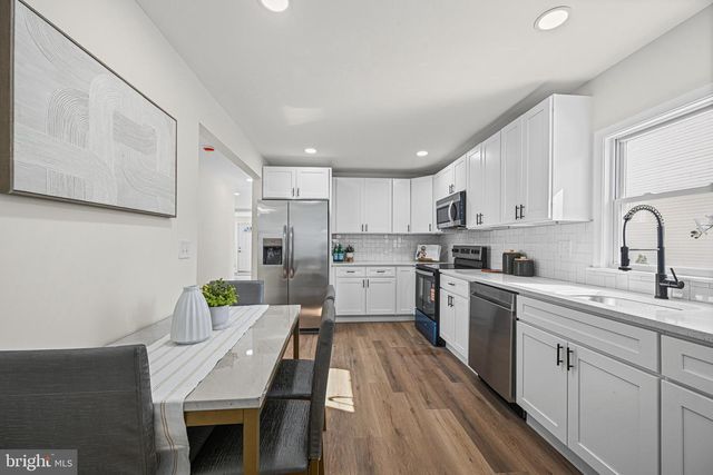 3718 4TH AVE, Edgewater, MD 21037