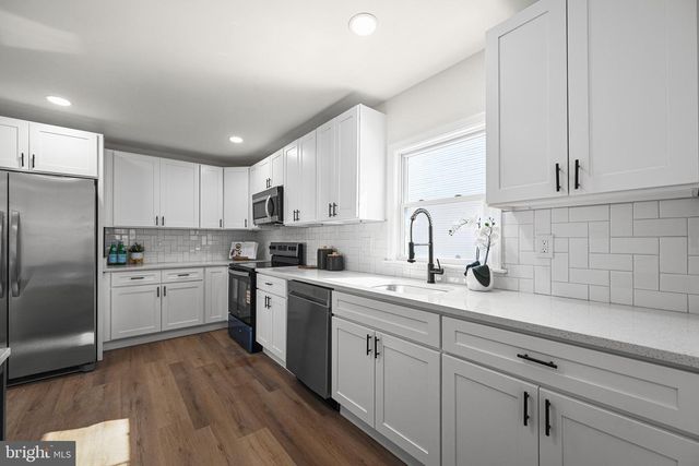 3718 4TH AVE, Edgewater, MD 21037