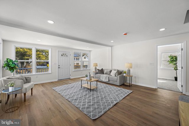 3718 4TH AVE, Edgewater, MD 21037