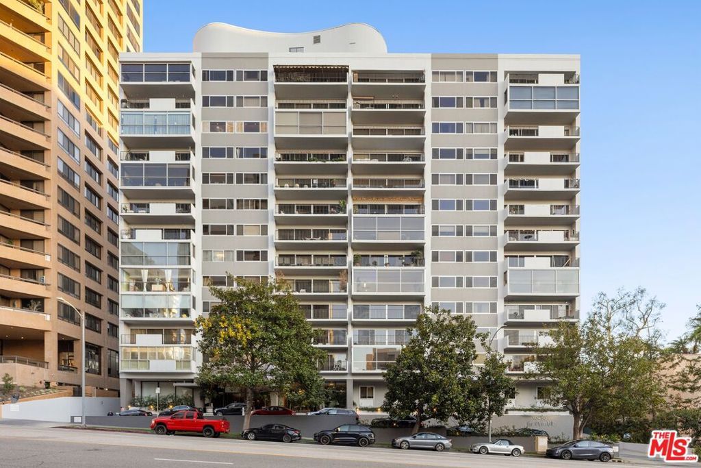 Image 20 of property listing at 10450 Wilshire Boulevard 7E, Los Angeles, CA 90024