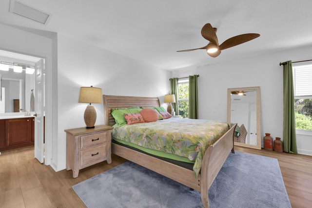 5801 SE Crooked Oak Avenue, Hobe Sound, FL 33455