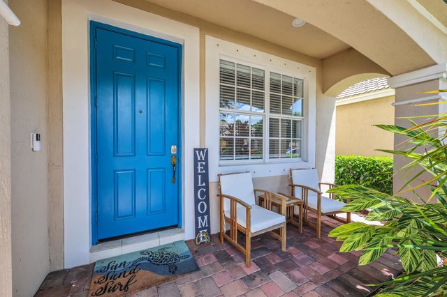 5801 SE Crooked Oak Avenue, Hobe Sound, FL 33455