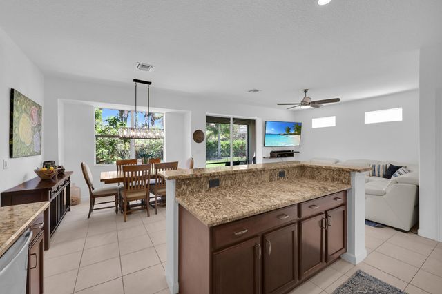 5801 SE Crooked Oak Avenue, Hobe Sound, FL 33455