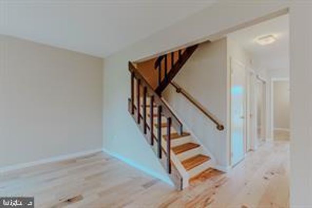 56 VIBURNUM LN, Mount Laurel, NJ 08054