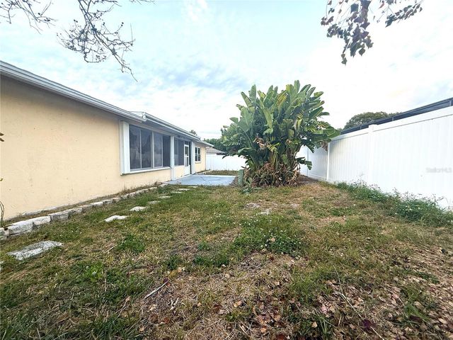 8840 MARTINIQUE LANE, Port Richey, FL 34668