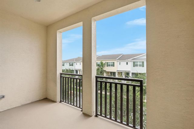 5268 Beckman Terrace, Palm Beach Gardens, FL 33418