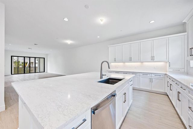 5268 Beckman Terrace, Palm Beach Gardens, FL 33418