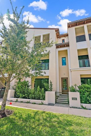 5268 Beckman Terrace, Palm Beach Gardens, FL 33418