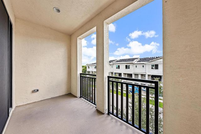 5268 Beckman Terrace, Palm Beach Gardens, FL 33418
