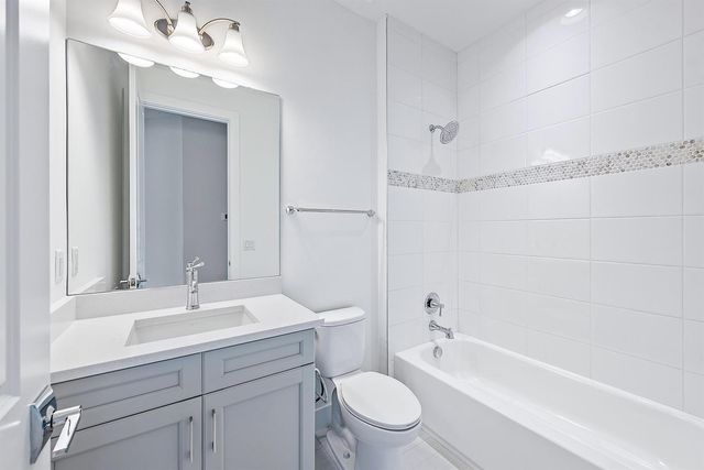 5268 Beckman Terrace, Palm Beach Gardens, FL 33418
