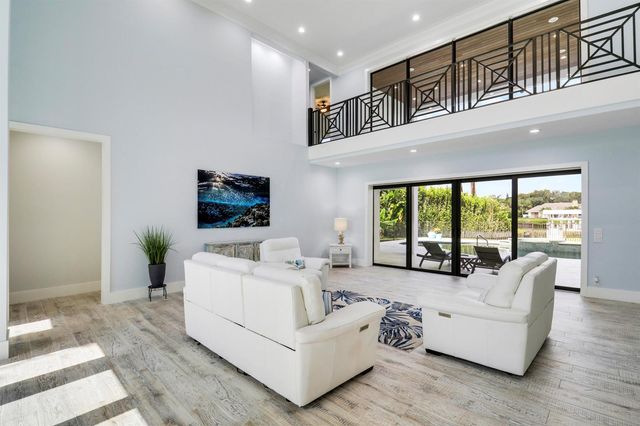 18411 SE Lakeside Drive, Jupiter, FL 33469