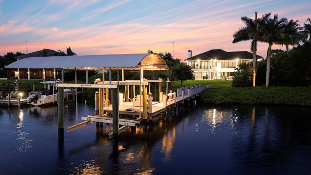 18411 SE Lakeside Drive, Jupiter, FL 33469