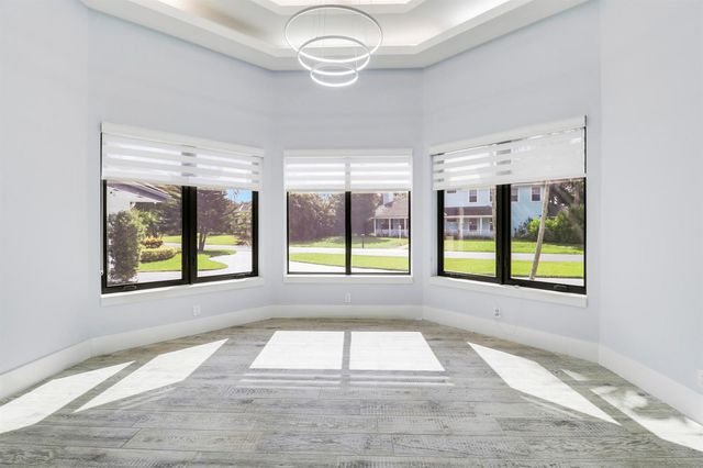 18411 SE Lakeside Drive, Jupiter, FL 33469
