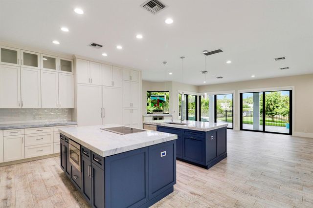 18411 SE Lakeside Drive, Jupiter, FL 33469