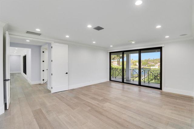 18411 SE Lakeside Drive, Jupiter, FL 33469