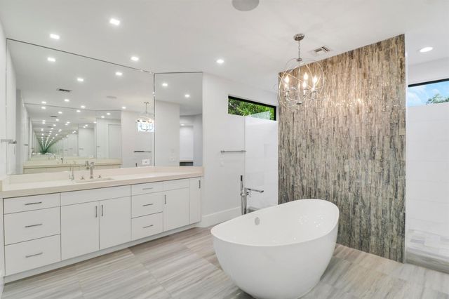 18411 SE Lakeside Drive, Jupiter, FL 33469