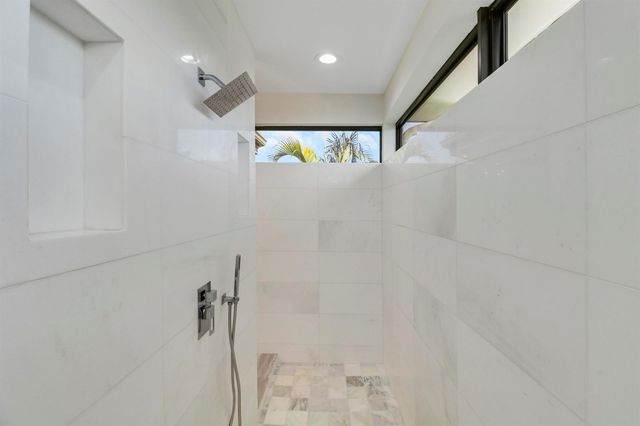 18411 SE Lakeside Drive, Jupiter, FL 33469