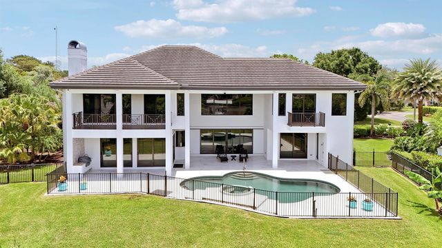 18411 SE Lakeside Drive, Jupiter, FL 33469